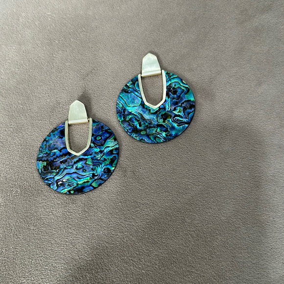 kendra Scott Diane gold plated over brass Abalone Shell statement Earrings - Picture 2 of 12